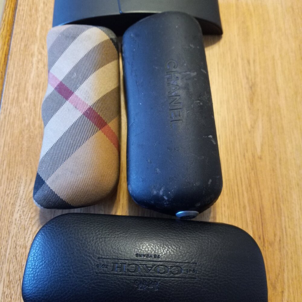 AUTHENTIC LOT of 4 GLASSES / SUNGLASSES CASES CHANEL BURBERRY COACH SILHOUETTE